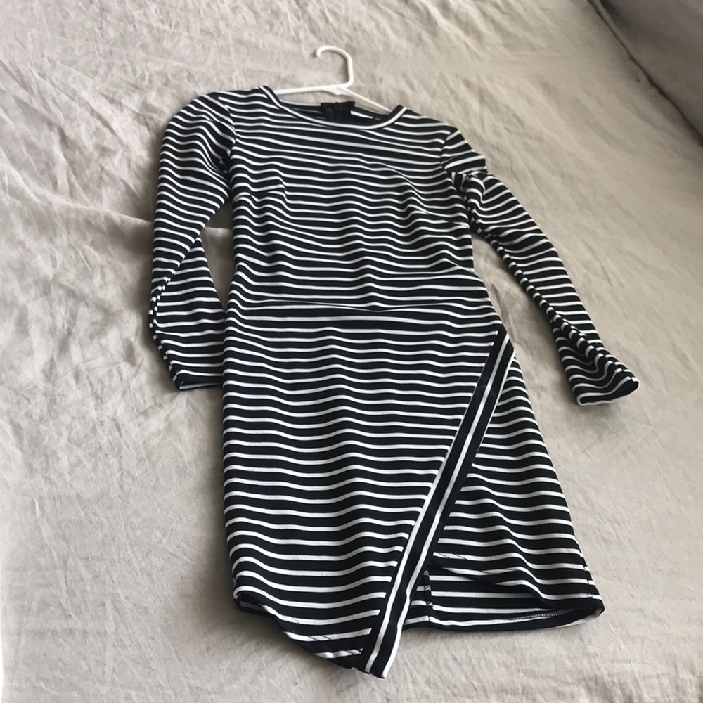 Evenuel striped envelope body con dress